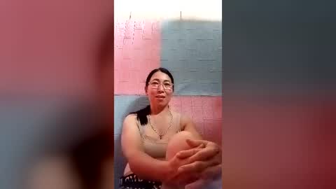 Snapshot of mickye00 chatting on July 9, 7:56 am Miky online show from July 9, 7:56 am