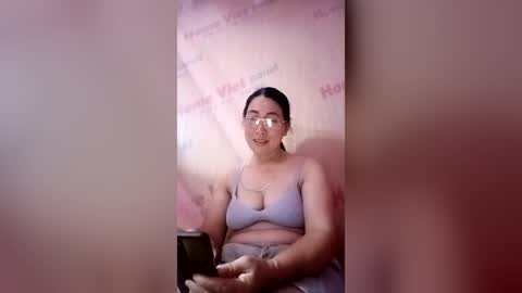 Snapshot of mickye00 chatting on July 15, 2:55 pm Miky online show from July 15, 2:55 pm