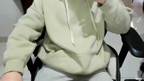 microfama00 online show from February 22, 8:57 am