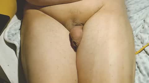 Snapshot of micropenis10cm chatting on June 24, 8:41 pm tinypenis online show from June 24, 8:41 pm