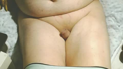 Snapshot of micropenis10cm chatting on June 30, 10:00 pm tinypenis online show from June 30, 10:00 pm