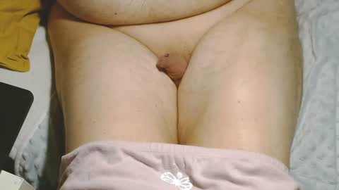 Snapshot of micropenis10cm chatting on July 29, 8:18 pm tinypenis online show from July 29, 8:18 pm