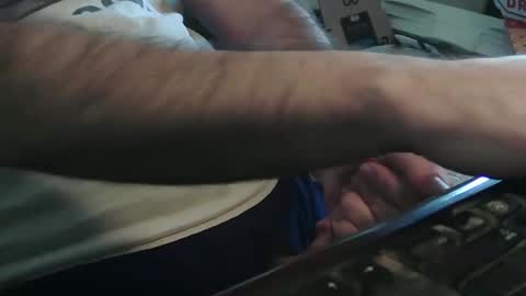 Snapshot of micwalrus chatting on September 19, 4:07 pm micwalrus online show from September 19, 4:07 pm