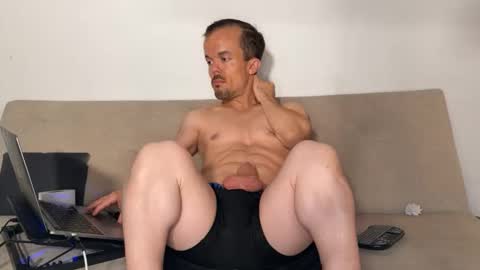 Aaron online show from March 10, 2:38 am