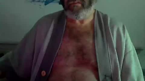 Snapshot of midhir chatting on January 25, 7:28 pm kike online show from January 25, 7:28 pm