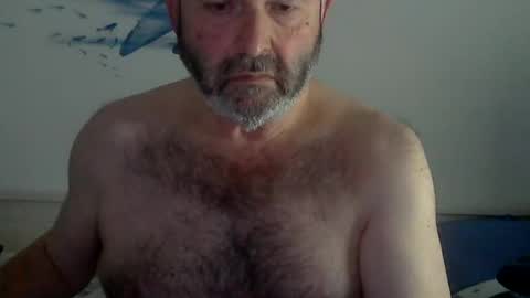 Snapshot of midhir chatting on February 9, 6:58 pm kike online show from February 9, 6:58 pm