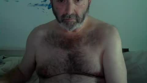 Snapshot of midhir chatting on February 14, 7:23 pm kike online show from February 14, 7:23 pm