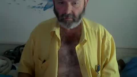 Snapshot of midhir chatting on March 3, 2:37 pm kike online show from March 3, 2:37 pm