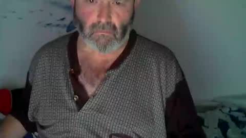 Snapshot of midhir chatting on December 16, 2:55 pm kike online show from December 16, 2:55 pm