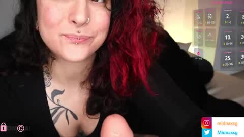 Snapshot of midnaxsg chatting on March 12, 4:02 pm Midna online show from March 12, 4:02 pm