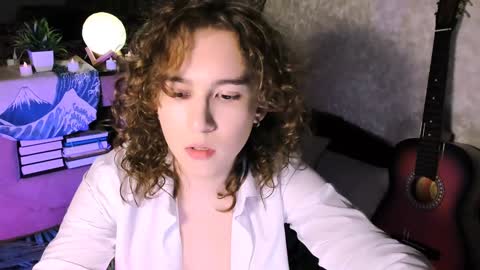 Max online show from February 6, 3:09 pm