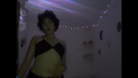 Snapshot of midnight_aurax chatting on June 1, 1:29 am midnight_aurax online show from June 1, 1:29 am