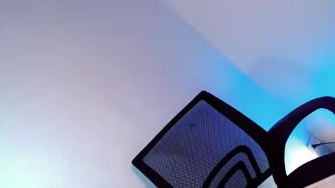 Snapshot of midnight_mystique18 chatting on March 10, 6:35 pm midnight_mystique18 online show from March 10, 6:35 pm