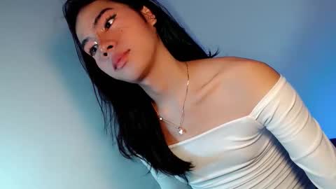 Snapshot of midnight_mystique18 chatting on March 13, 9:43 pm midnight_mystique18 online show from March 13, 9:43 pm