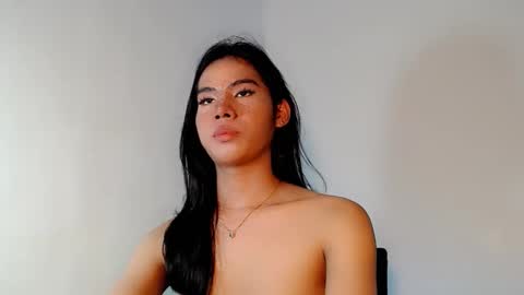 Snapshot of midnight_mystique18 chatting on March 18, 7:50 pm midnight_mystique18 online show from March 18, 7:50 pm