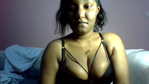 Snapshot of midnight_sexy chatting on June 29, 4:51 pm midnight_sexy online show from June 29, 4:51 pm