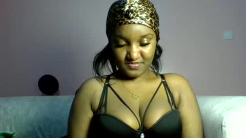 Snapshot of midnight_sexy chatting on July 2, 10:49 pm midnight_sexy online show from July 2, 10:49 pm