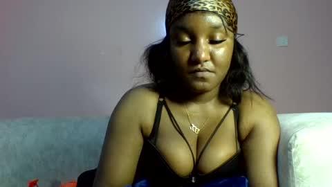 Snapshot of midnight_sexy chatting on July 18, 6:28 am midnight_sexy online show from July 18, 6:28 am