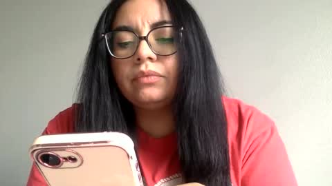 Snapshot of midnightbruja111 chatting on April 8, 5:02 pm midnightbruja111 online show from April 8, 5:02 pm