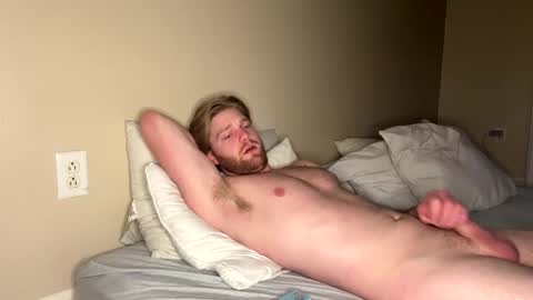 Snapshot of midnightcouple00 chatting on December 20, 8:10 am SexyLatinaCouple online show from December 20, 8:10 am