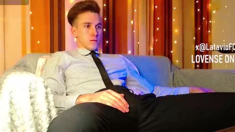 Snapshot of midnighter__ chatting on February 5, 2:11 pm Alexey or just Alex online show from February 5, 2:11 pm