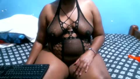 Caddy online show from June 5, 8:03 pm