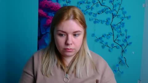 Mariana online show from December 2, 12:10 pm