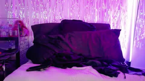 Midnightrose online show from June 17, 7:55 am
