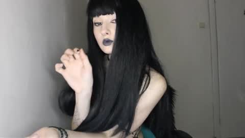 Snapshot of midnightsiren chatting on March 4, 11:00 pm midnightsiren online show from March 4, 11:00 pm