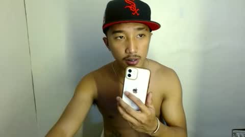 Snapshot of midnightsnackx chatting on June 10, 8:46 am midnightsnackx online show from June 10, 8:46 am
