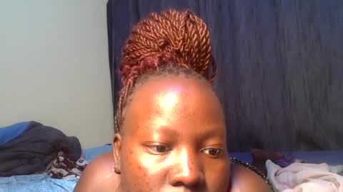 Snapshot of midnightt_curves chatting on July 21, 6:43 pm midnightt_curves online show from July 21, 6:43 pm