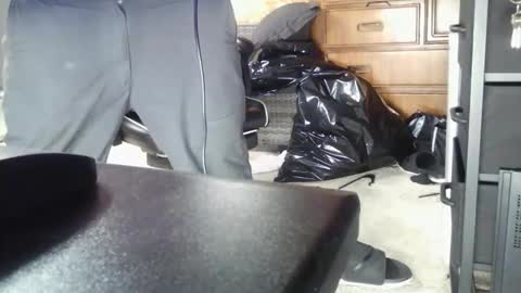 Snapshot of midtownhustler chatting on May 19, 11:49 am midtownhustler online show from May 19, 11:49 am