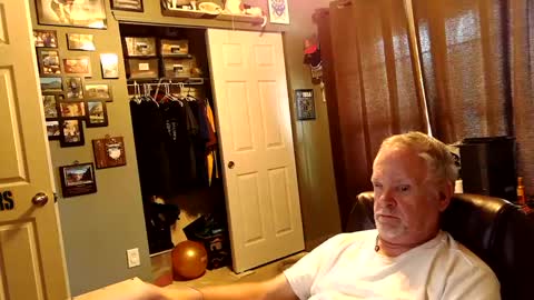 midwestdad09 online show from October 18, 6:41 pm
