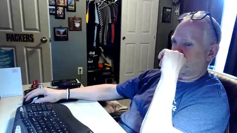 midwestdad09 online show from April 29, 2:43 pm