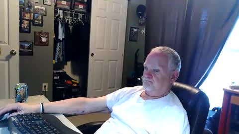 midwestdad09 online show from May 7, 9:53 pm