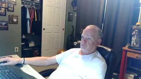midwestdad09 online show from June 25, 6:51 am