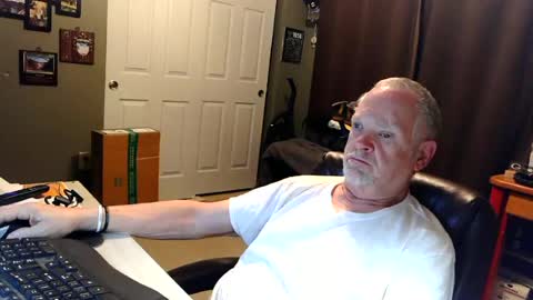 midwestdad09 online show from July 5, 9:27 am