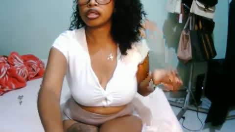 miel_07 online show from February 26, 7:57 pm