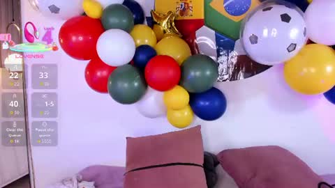 Snapshot of miel_gomez chatting on July 9, 1:09 am miel_gomez online show from July 9, 1:09 am
