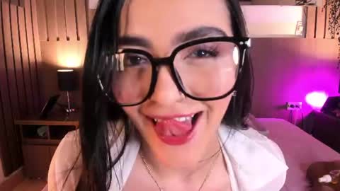 Snapshot of miel_gomez chatting on July 28, 8:01 pm miel_gomez online show from July 28, 8:01 pm