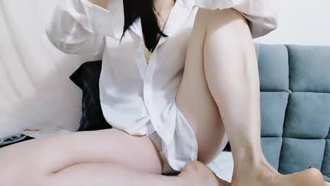 Mie online show from November 19, 1:05 am