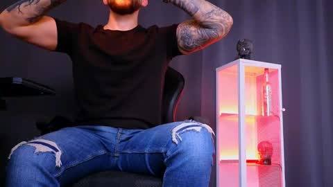 MightyAaron online show from February 11, 11:54 am