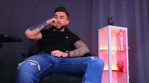 MightyAaron online show from February 17, 3:04 am