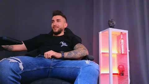 MightyAaron online show from February 22, 9:12 am