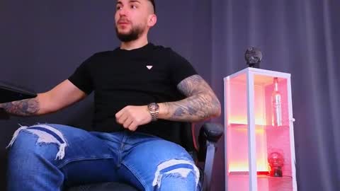 MightyAaron online show from February 23, 7:11 am