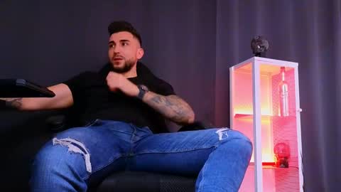 MightyAaron online show from March 12, 9:34 am