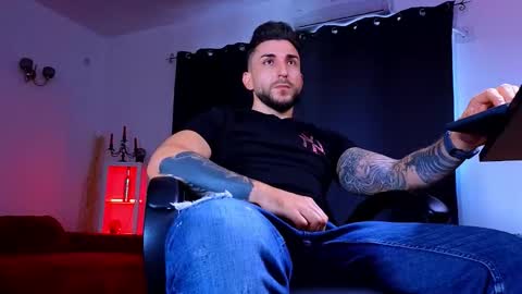 MightyAaron online show from September 14, 1:54 pm