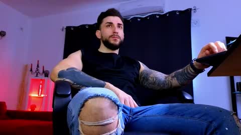 MightyAaron online show from February 17, 9:28 am