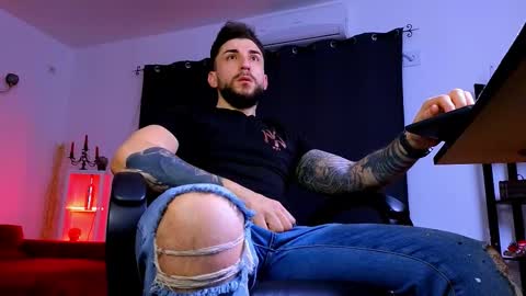 MightyAaron online show from March 1, 4:25 am