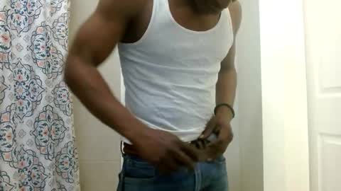 Snapshot of mightymandingo chatting on March 30, 4:57 am Mightymandingo online show from March 30, 4:57 am